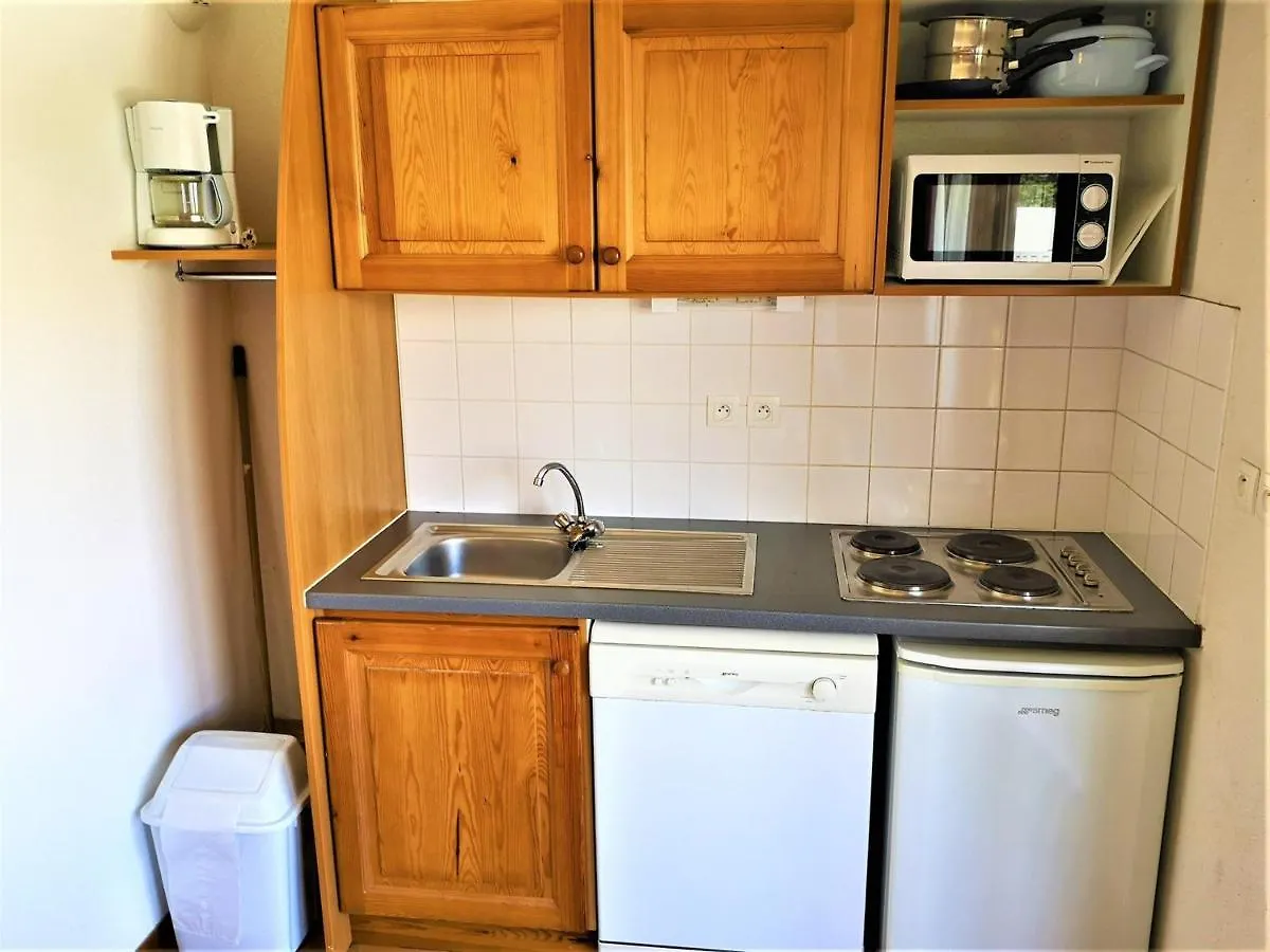Appartement Renove 6 Pers Avec Balcon A La Joue Du Loup - Fr-1-504-461 Le Devoluy 0*,  France